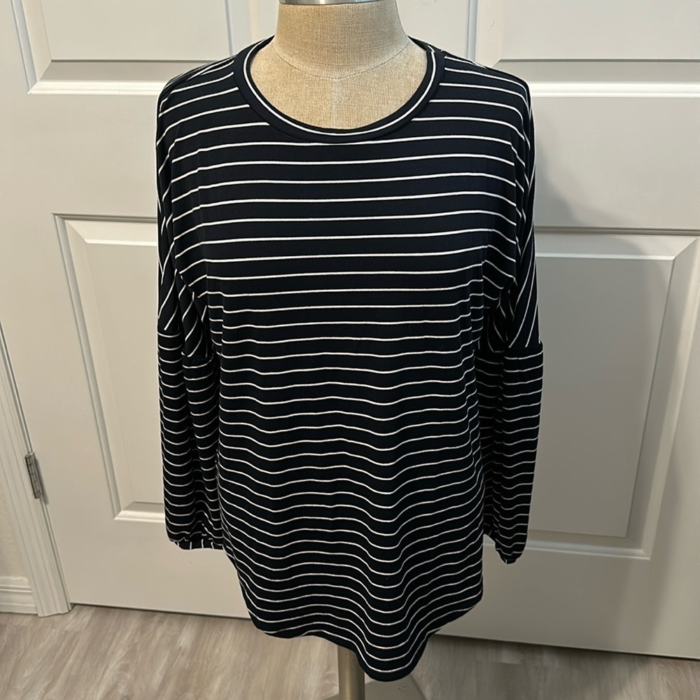 JUICY COUTURE BELL SLEEVE NAVY STRIPE TOP SZ L EVERYDAY COMFORT LOUNGE